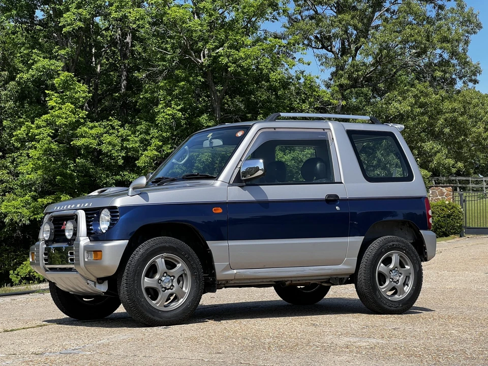 1998 Mitsubishi Pajero/Montero - Image 2 of 31