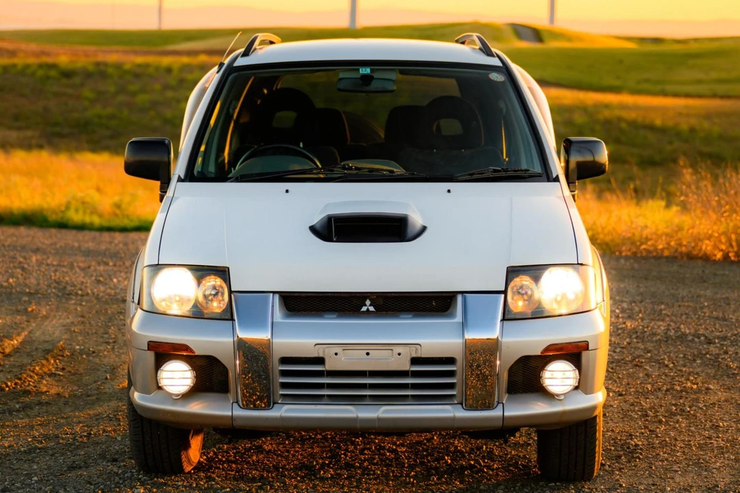 1998 Mitsubishi RVR 2nd Gen - Image 2 of 31