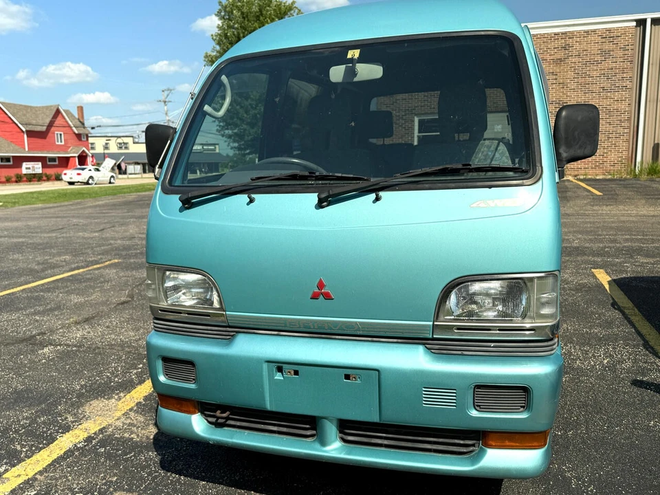 1998 Mitsubishi Minicab 5th Gen - Image 3 of 10