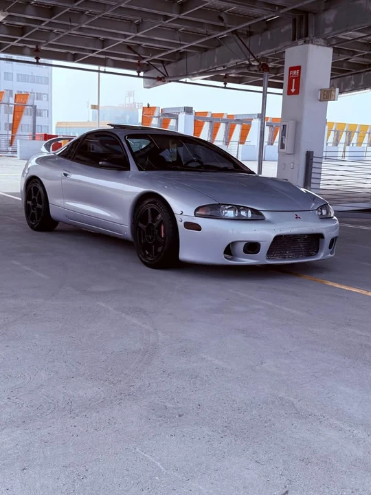 1998 Mitsubishi Eclipse 2nd Gen - Image 10 of 16