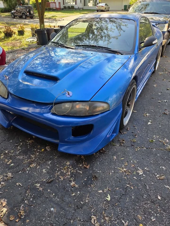 1998 Mitsubishi Eclipse 2nd Gen - Image 2 of 8
