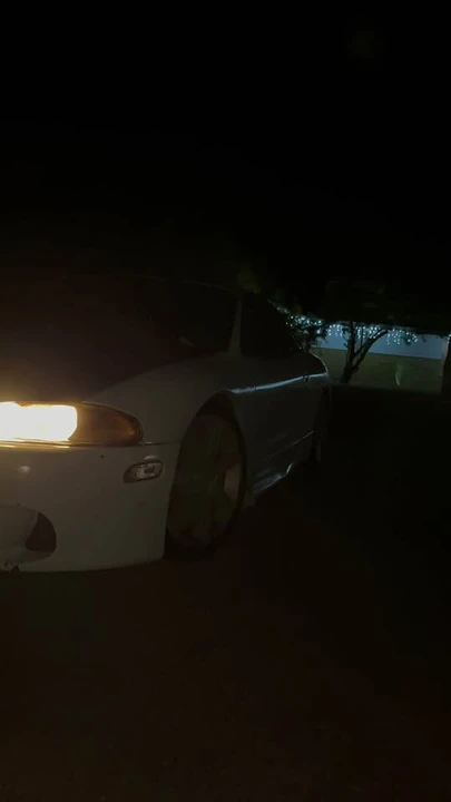 1998 Mitsubishi Eclipse 2nd Gen - Image 2 of 3