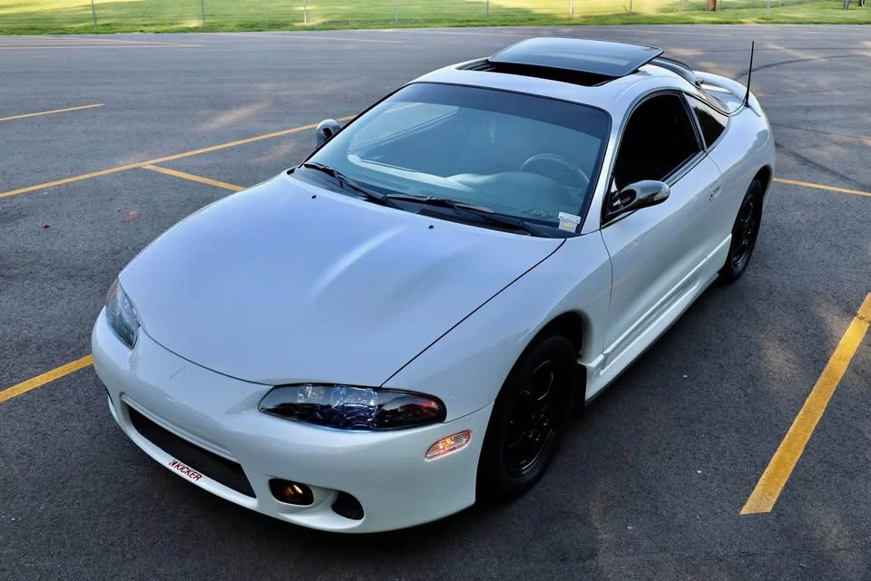 1998 Mitsubishi Eclipse 2nd Gen - Image 13 of 19