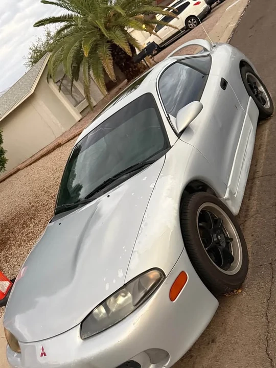 1998 Mitsubishi Eclipse 2nd Gen - Image 2 of 4