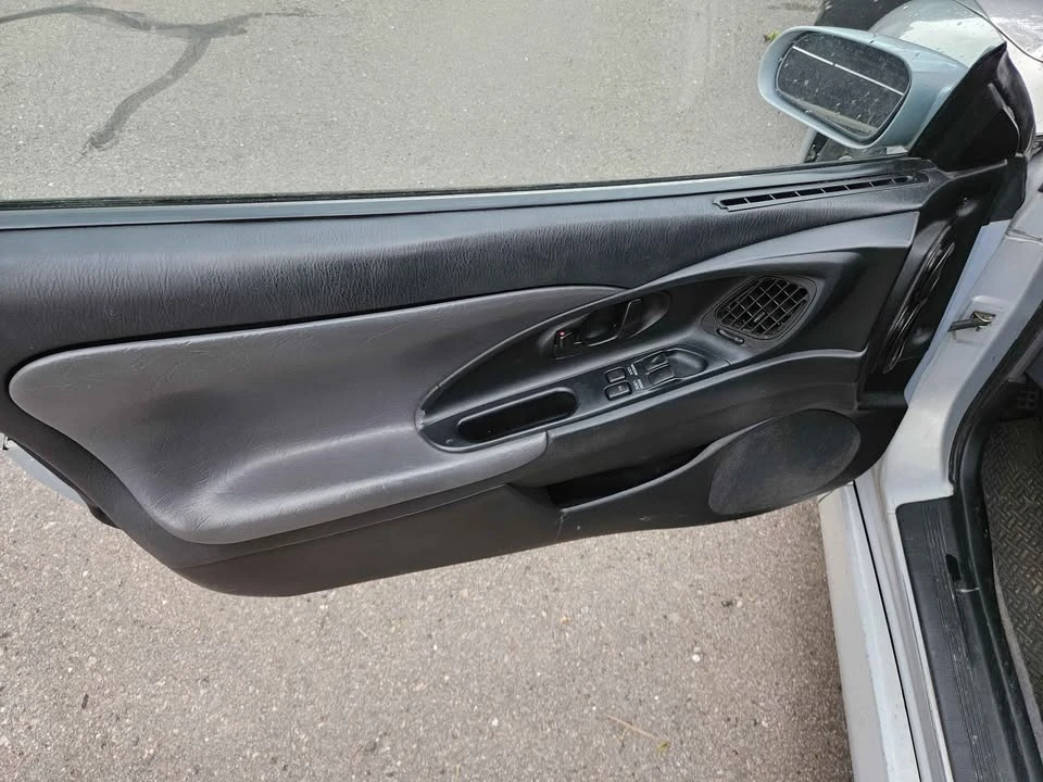 1998 Mitsubishi Eclipse 2nd Gen - Image 7 of 9