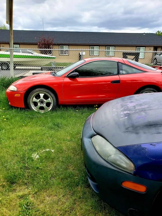 1998 Mitsubishi Eclipse 2nd Gen - Image 2 of 3