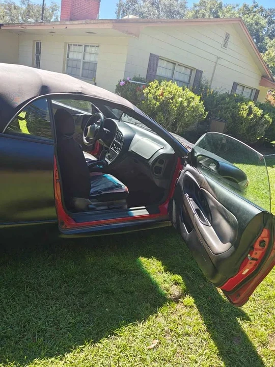 1998 Mitsubishi Eclipse 2nd Gen - Image 2 of 7