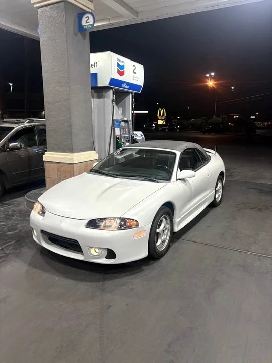 1998 Mitsubishi Eclipse 2nd Gen - Image 2 of 9