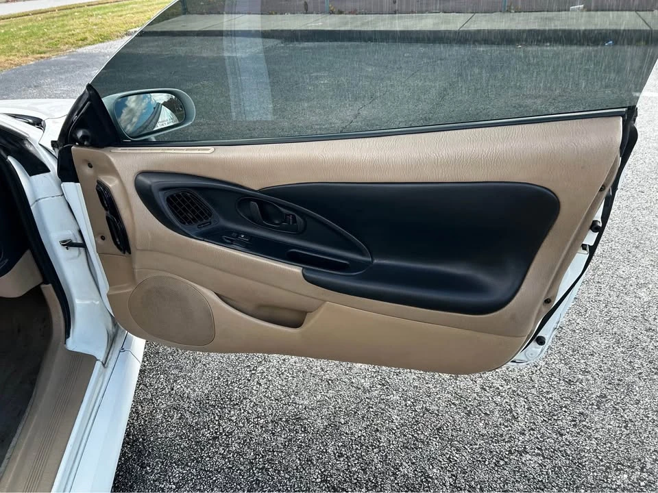 1998 Mitsubishi Eclipse 2nd Gen - Image 11 of 16
