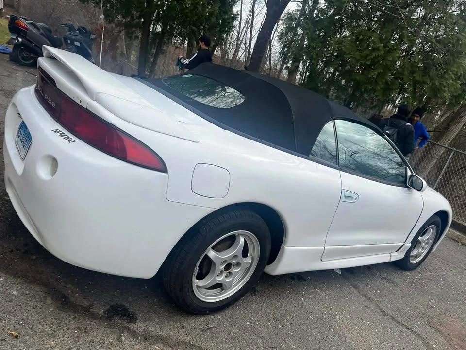 1998 Mitsubishi Eclipse 2nd Gen - Image 9 of 12