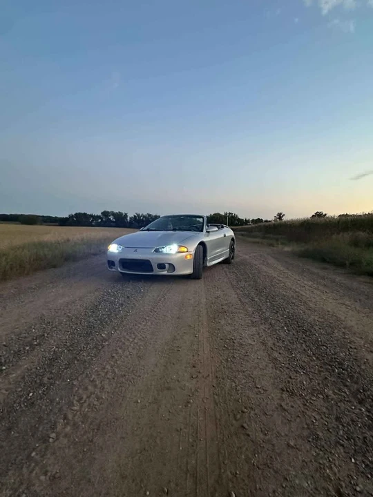 1998 Mitsubishi Eclipse 2nd Gen - Image 6 of 10