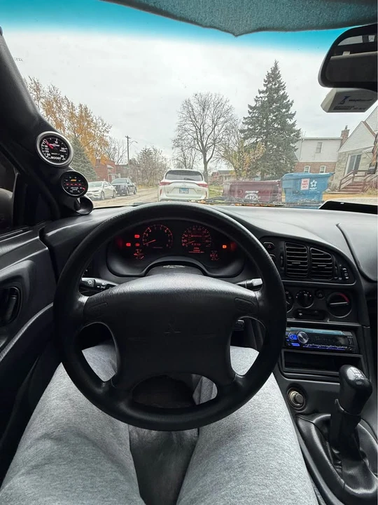 1998 Mitsubishi Eclipse 2nd Gen - Image 12 of 17