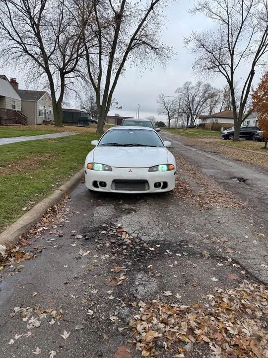 1998 Mitsubishi Eclipse 2nd Gen - Image 5 of 17