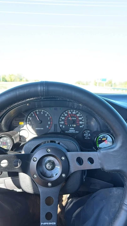 1998 Mitsubishi Eclipse 2nd Gen - Image 8 of 11