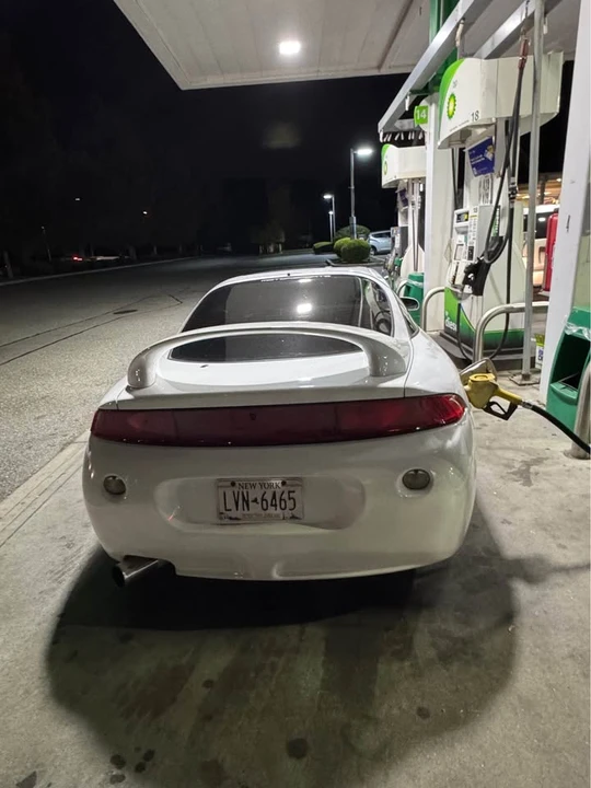 1998 Mitsubishi Eclipse 2nd Gen - Image 9 of 10