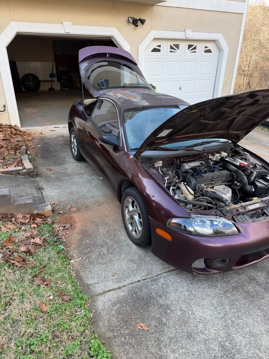 1998 Mitsubishi Eclipse 2nd Gen - Image 2 of 11