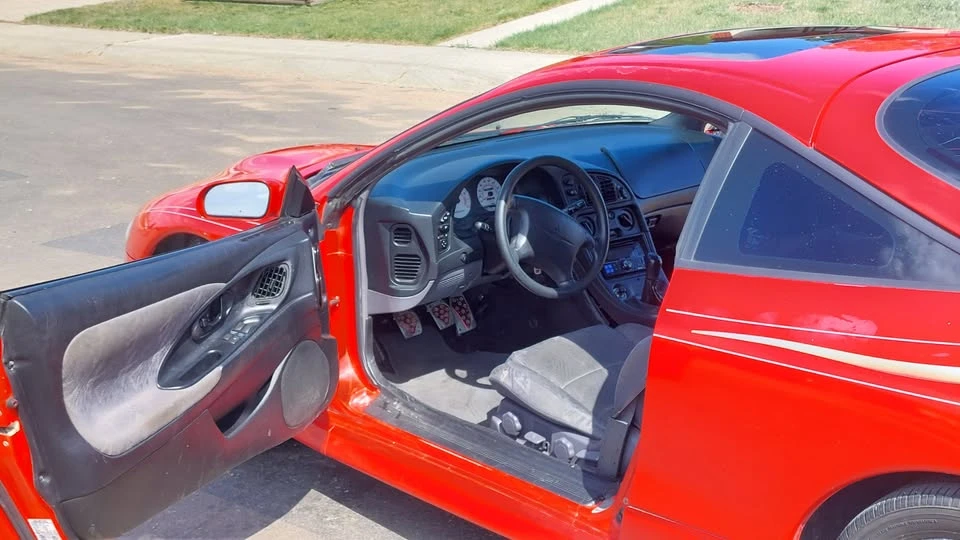 1998 Mitsubishi Eclipse 2nd Gen - Image 8 of 17