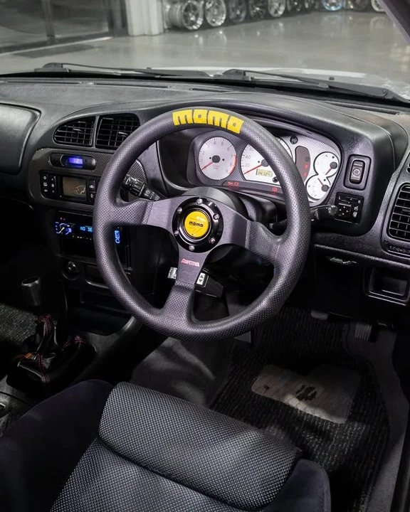 1998 Mitsubishi Lancer Evolution V 6th Gen - Image 4 of 12