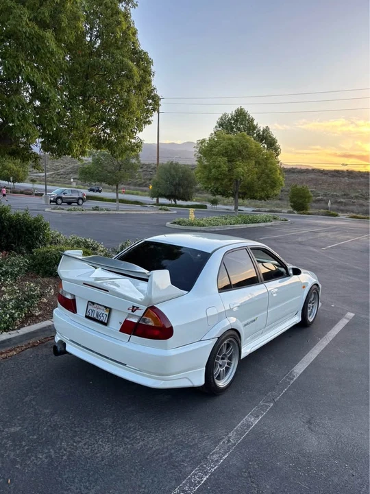 1998 Mitsubishi Lancer Evolution V 6th Gen - Image 5 of 7