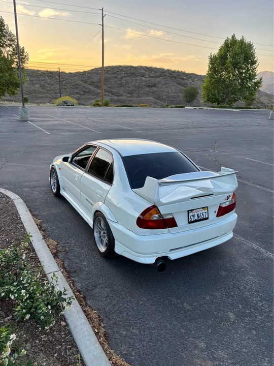 1998 Mitsubishi Lancer Evolution V 6th Gen - Image 4 of 7