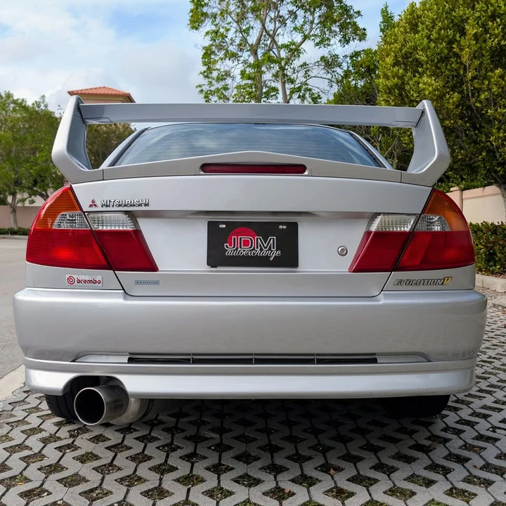 1998 Mitsubishi Lancer Evolution V 6th Gen - Image 4 of 19