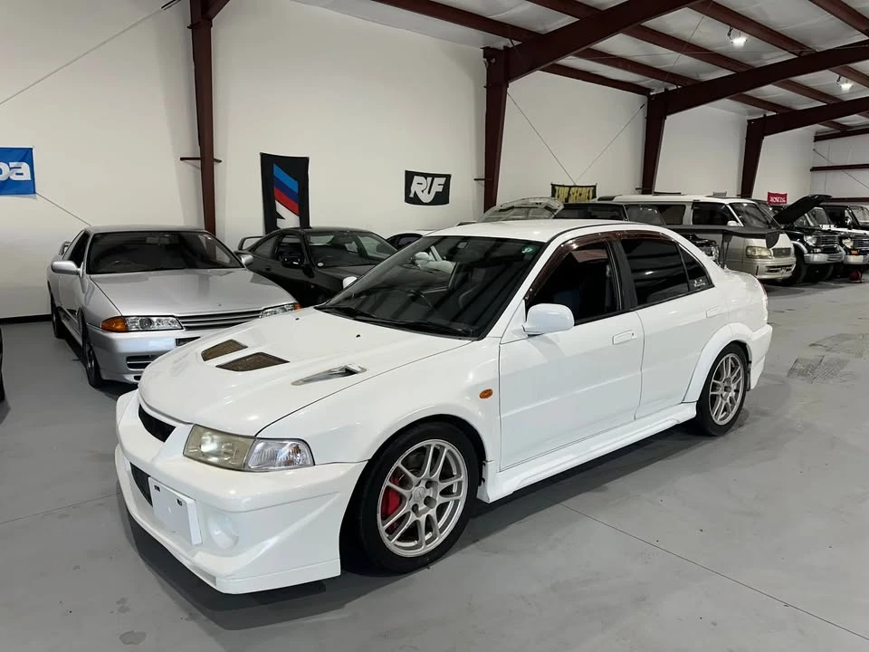 1998 Mitsubishi Lancer Evolution V 6th Gen - Image 10 of 14