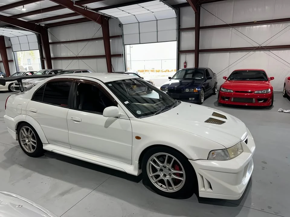 1998 Mitsubishi Lancer Evolution V 6th Gen - Image 6 of 14