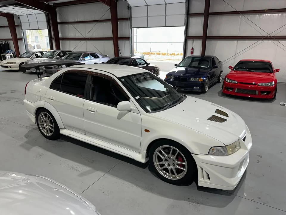 1998 Mitsubishi Lancer Evolution V 6th Gen - Image 2 of 14