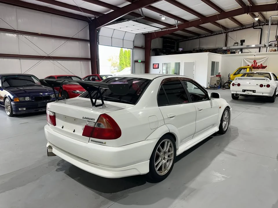 1998 Mitsubishi Lancer Evolution V 6th Gen - Image 7 of 14