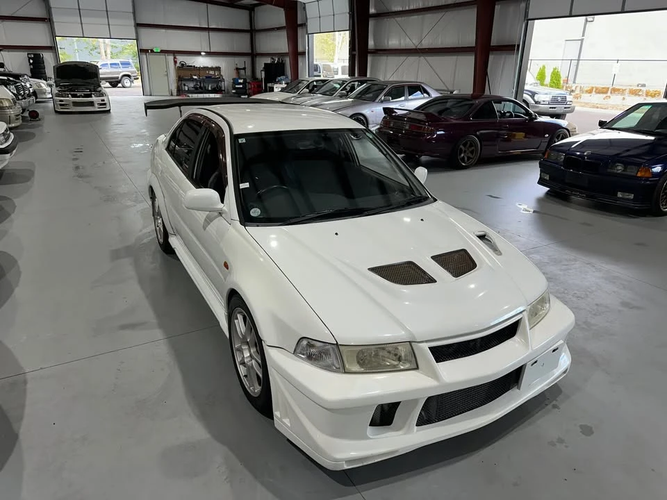 1998 Mitsubishi Lancer Evolution V 6th Gen - Image 5 of 14