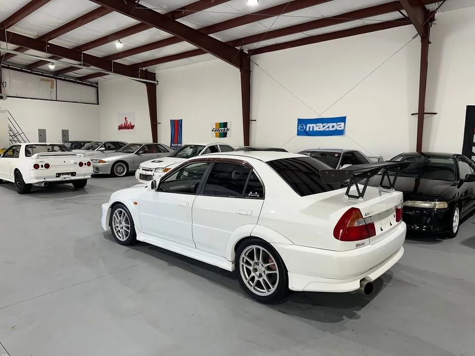 1998 Mitsubishi Lancer Evolution V 6th Gen - Image 13 of 14