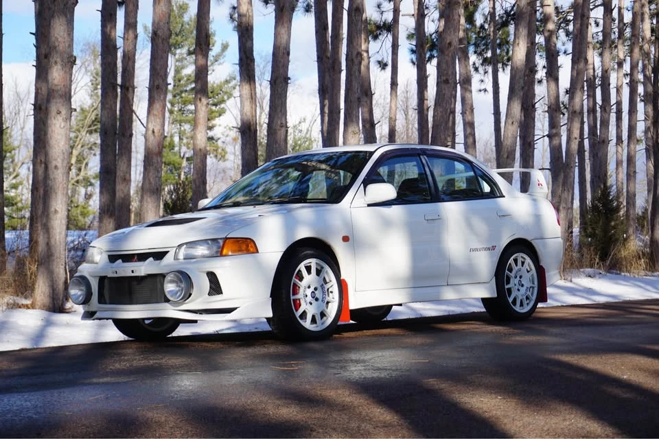 1998 Mitsubishi Lancer Evolution IV 6th Gen - Image 5 of 9