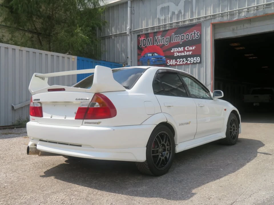 1998 Mitsubishi Lancer Evolution V 6th Gen - Image 9 of 20