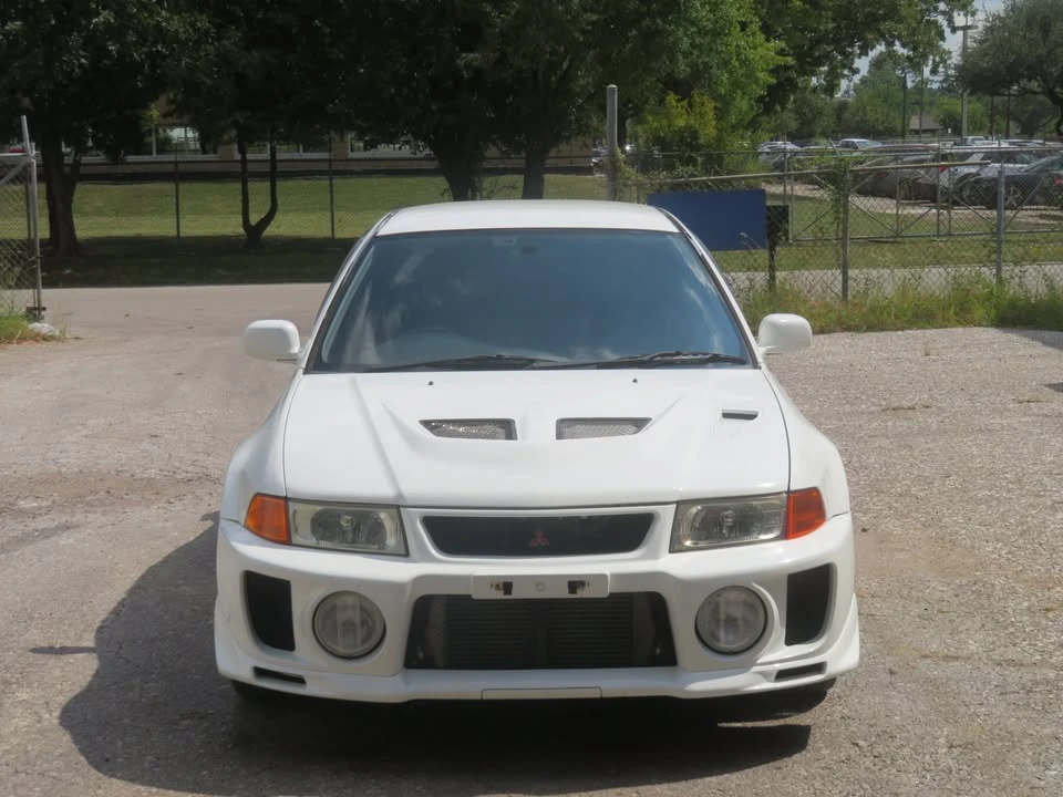 1998 Mitsubishi Lancer Evolution V 6th Gen - Image 2 of 20