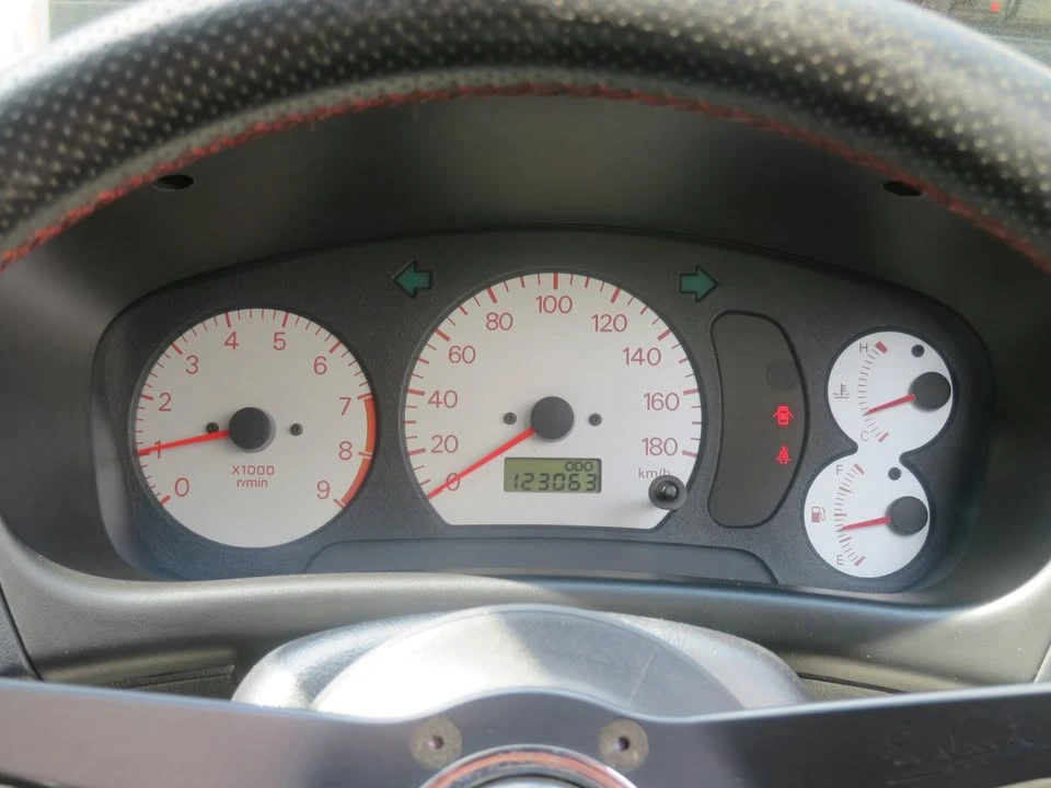 1998 Mitsubishi Lancer Evolution V 6th Gen - Image 15 of 20