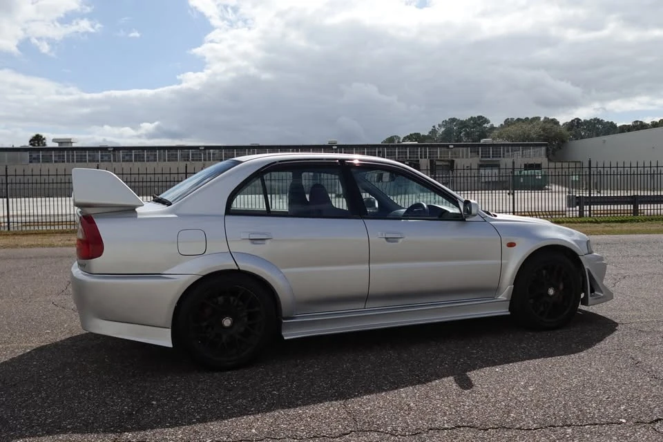 1998 Mitsubishi Lancer Evolution V 6th Gen - Image 7 of 18