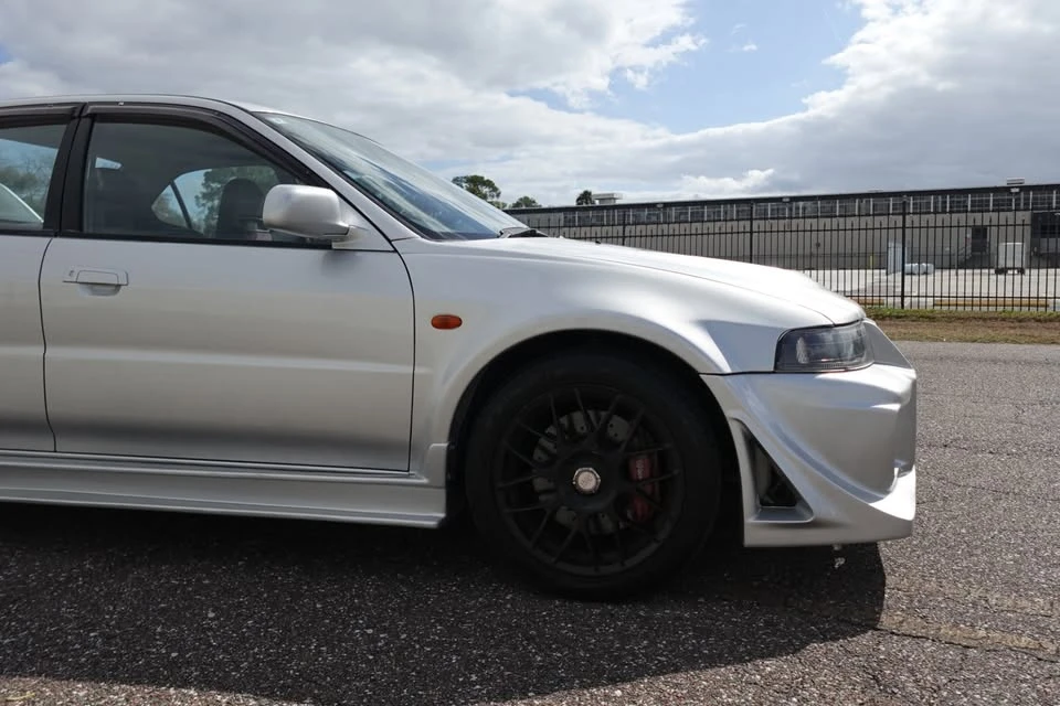 1998 Mitsubishi Lancer Evolution V 6th Gen - Image 5 of 18