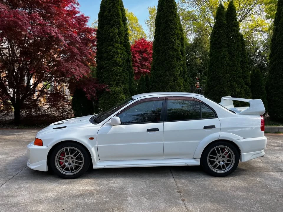 1998 Mitsubishi Lancer Evolution V 6th Gen - Image 4 of 15