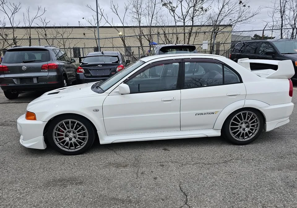 1998 Mitsubishi Lancer Evolution V 6th Gen - Image 5 of 10