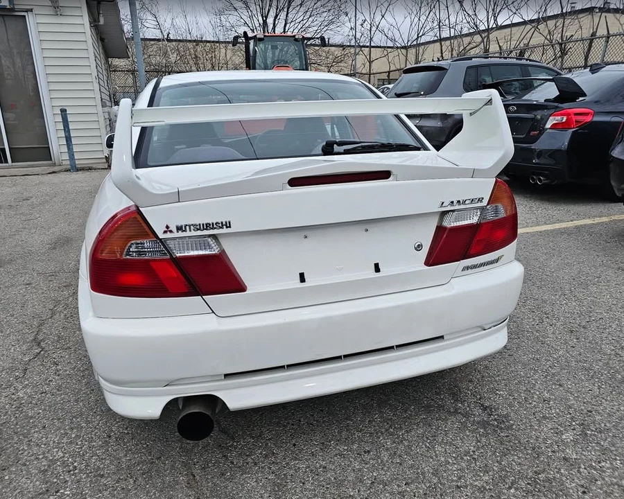 1998 Mitsubishi Lancer Evolution V 6th Gen - Image 7 of 10