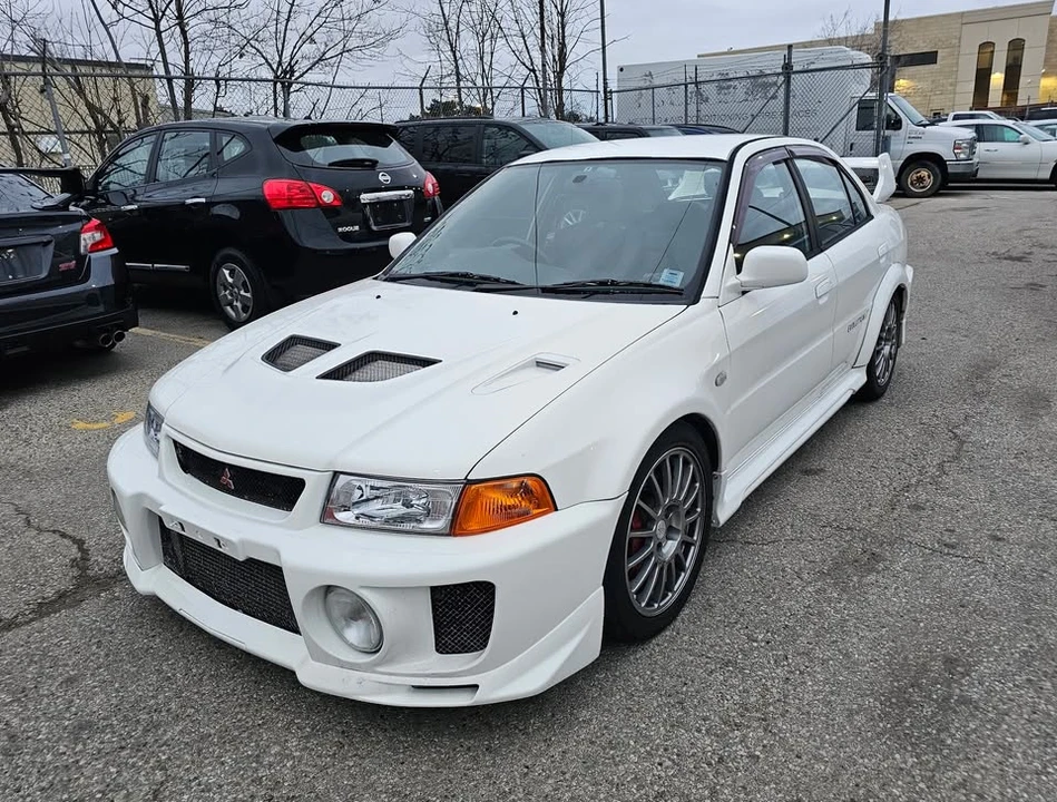 1998 Mitsubishi Lancer Evolution V 6th Gen - Image 4 of 10