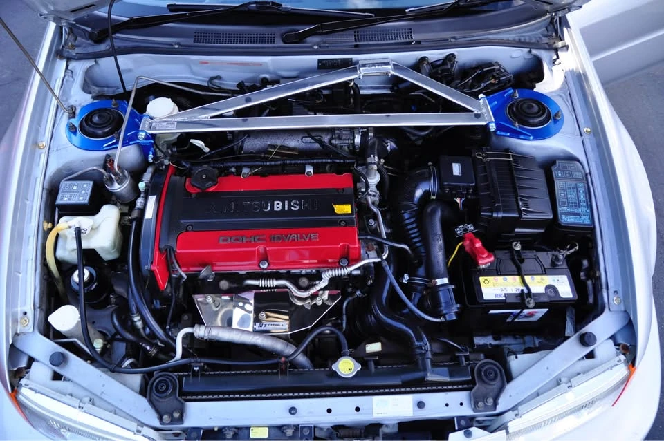 1998 Mitsubishi Lancer Evolution V 6th Gen - Image 14 of 18