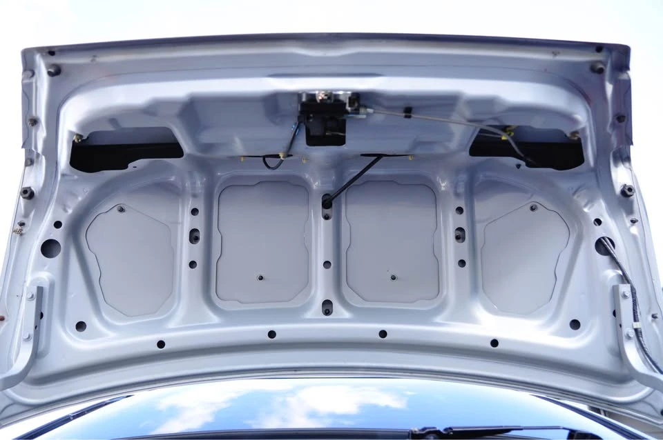 1998 Mitsubishi Lancer Evolution V 6th Gen - Image 13 of 18
