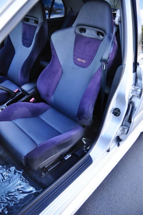 1998 Mitsubishi Lancer Evolution V 6th Gen - Image 11 of 18