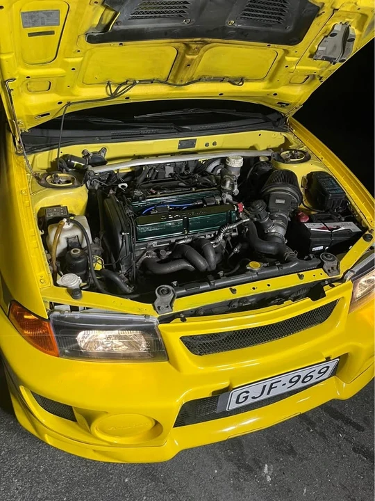 1998 Mitsubishi Lancer Evolution V 6th Gen - Image 8 of 16