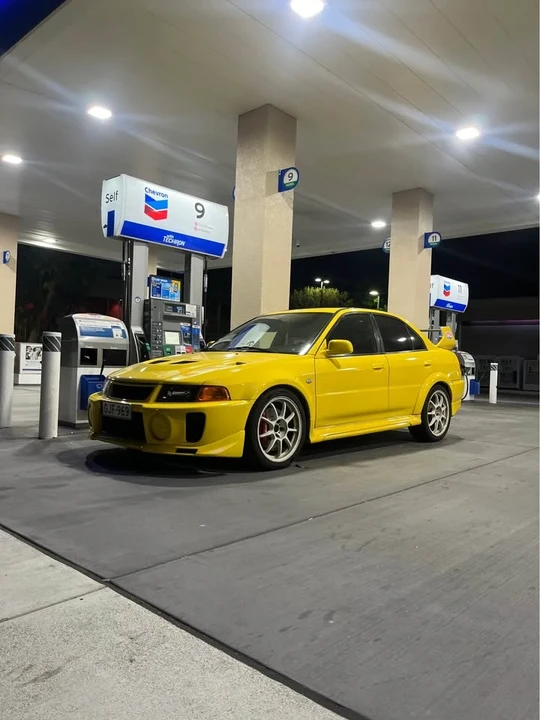 1998 Mitsubishi Lancer Evolution V 6th Gen - Image 6 of 16