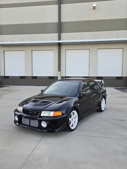 1998 Mitsubishi Lancer Evolution V 6th Gen - Image 4 of 15