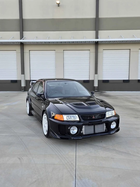 1998 Mitsubishi Lancer Evolution V 6th Gen - Image 9 of 15