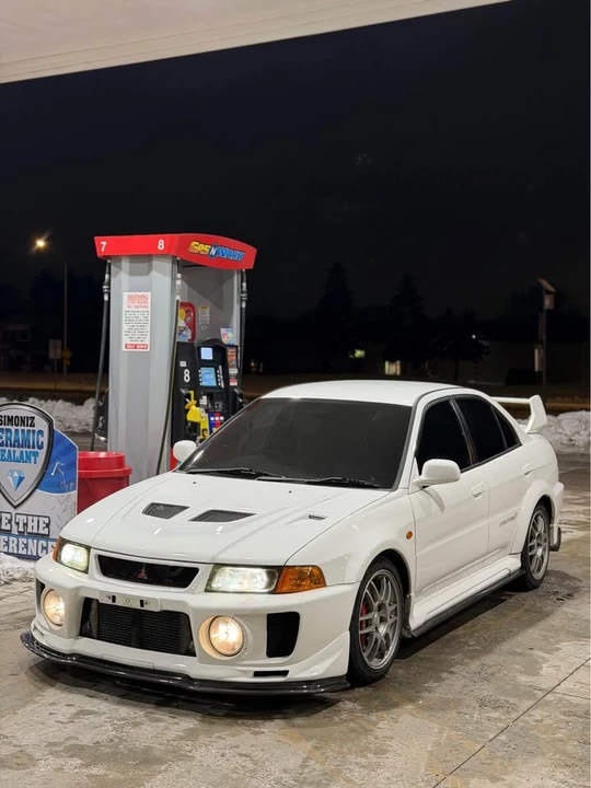 1998 Mitsubishi Lancer Evolution V 6th Gen - Image 5 of 13