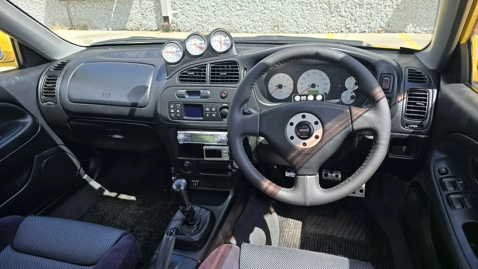 1998 Mitsubishi Lancer Evolution V 6th Gen - Image 17 of 18